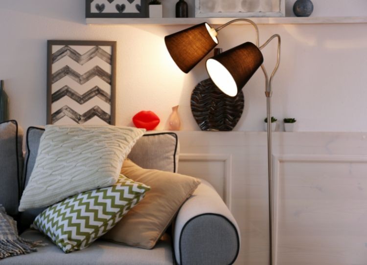 Come illuminare con le piantane in casa